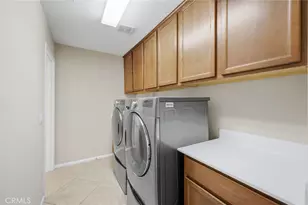 27212 Golden Field Ct, Moreno Valley, CA 92555 - Photo 31