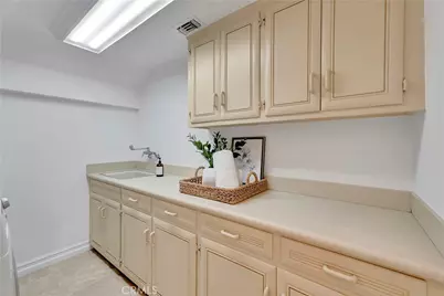 265 Bay Shore, Long Beach, CA 90803 - Photo 41