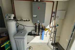 3652 E Moonlight St, Ontario, CA 91761 - Photo 35