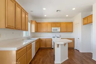 27635 Sienna Ridge, Canyon Country, CA 91351 - Photo 7