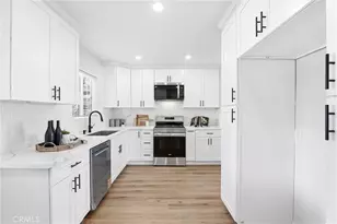 2835 Delta, Long Beach, CA 90810 - Photo 11