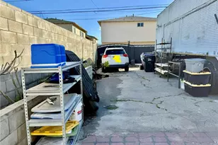 260 E South St, Long Beach, CA 90805 - Photo 11