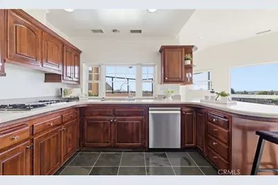 12317 Navy Street, Los Angeles, CA 90066 - Photo 11
