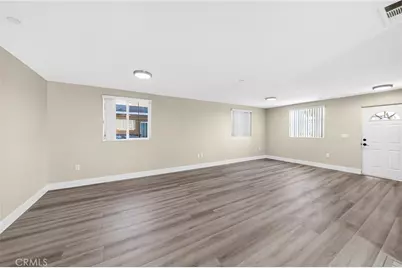 8711 McKinley Place, Los Angeles, CA 90002 - Photo 15