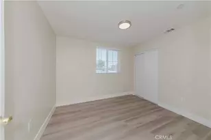 8711 McKinley Pl, Los Angeles, CA 90002 - Photo 15