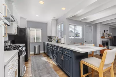 2401 Roswell Avenue, Long Beach, CA 90815 - Photo 9