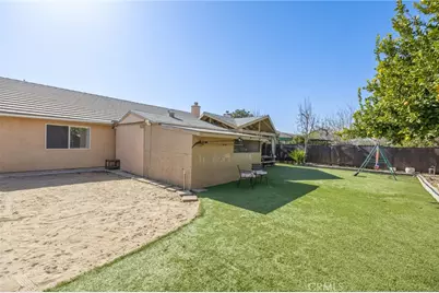 653 E 1st, San Jacinto, CA 92583 - Photo 23