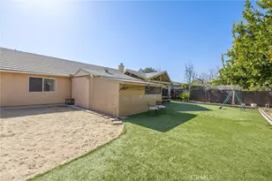 653 E 1st, San Jacinto, CA 92583 - Photo 23