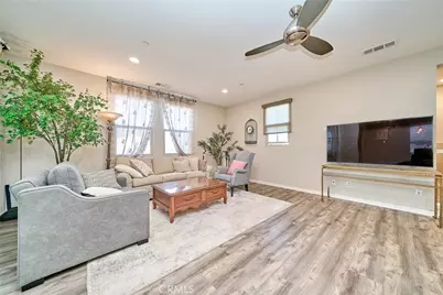 101 Trailblaze, Irvine, CA 92618 - Photo 11