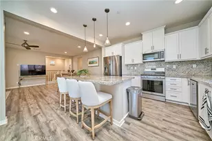 101 Trailblaze, Irvine, CA 92618 - Photo 5