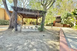 18350 Hatteras Street, Tarzana, CA 91356 - Photo 33