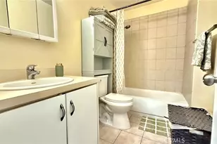 18350 Hatteras Street, Tarzana, CA 91356 - Photo 23