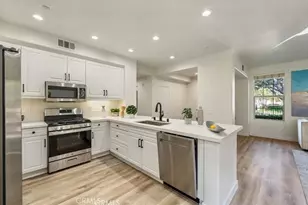 42 Vintage, Irvine, CA 92620 - Photo 5