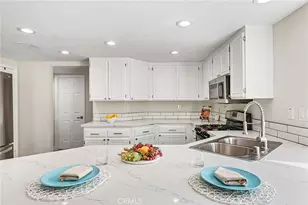 39851 Wild Canary, Murrieta, CA 92562 - Photo 9