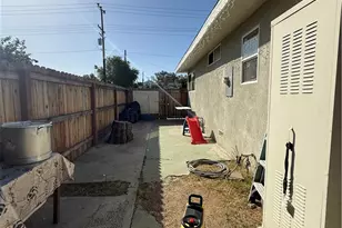 221 S Howard St, Corona, CA 92879 - Photo 9