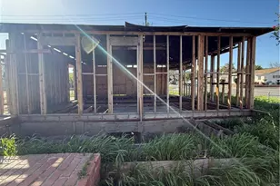 221 S Howard St, Corona, CA 92879 - Photo 19