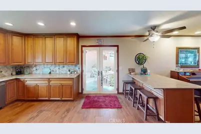 10452 Courson, Stanton, CA 90680 - Photo 9