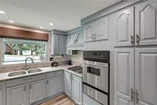 30396 Live Oak Dr, Running Springs, CA 92382 - Photo 7