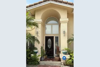 715 N Lariat, Long Beach, CA 90815 - Photo 3