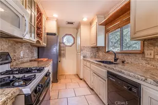 487 Wylerhorn Dr, Crestline, CA 92325 - Photo 13