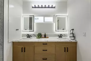 1944 Glendon, Los Angeles, CA 90025 - Photo 49