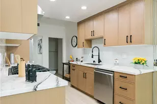 1944 Glendon, Los Angeles, CA 90025 - Photo 29