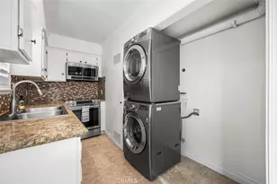 19880 Berkshire, Huntington Beach, CA 92646 - Photo 11