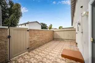 19880 Berkshire, Huntington Beach, CA 92646 - Photo 17