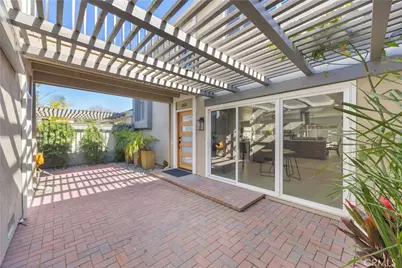 19676 Seawind Circle, Huntington Beach, CA 92648 - Photo 7