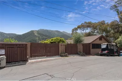 358 Metropole Avenue, Avalon, CA 90704 - Photo 5