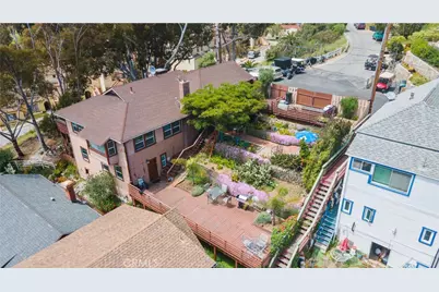 358 Metropole Avenue, Avalon, CA 90704 - Photo 1