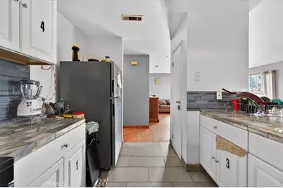 705 S C, Madera, CA 93638 - Photo 23