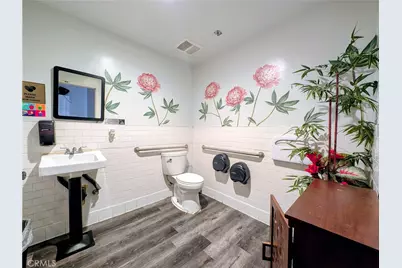 1525 Mesa Verde Dr E #114, Costa Mesa, CA 92626 - Photo 11