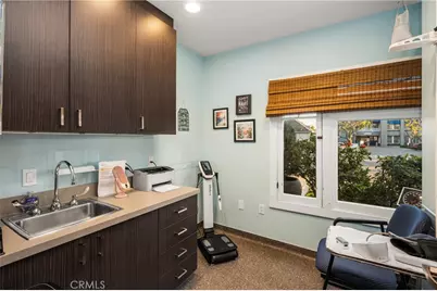 615 E Chapman, Orange, CA 92866 - Photo 17