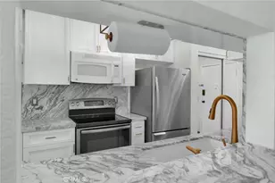 1351 N Orange Dr, Los Angeles, CA 90028 - Photo 1