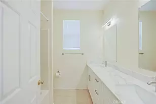 2062 W Blue Violet Ct, Anaheim, CA 92801 - Photo 17