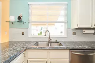 7801 Pacific Cir, Midway City, CA 92655 - Photo 35