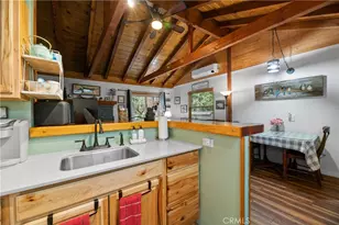 42955 Encino, Big Bear Lake, CA 92315 - Photo 11