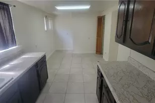 411 E 8th, Long Beach, CA 90813 - Photo 19