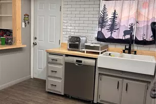 889 Cardona Pl, Hemet, CA 92543 - Photo 7