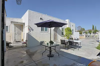 410 E 60th St, Long Beach, CA 90805 - Photo 29