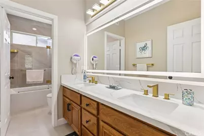 23161 Bouquet, Mission Viejo, CA 92692 - Photo 17