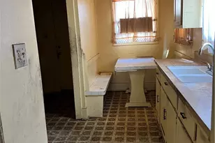 333 E 61st, Los Angeles, CA 90003 - Photo 7