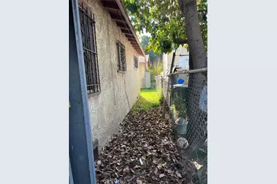 333 E 61st, Los Angeles, CA 90003 - Photo 15