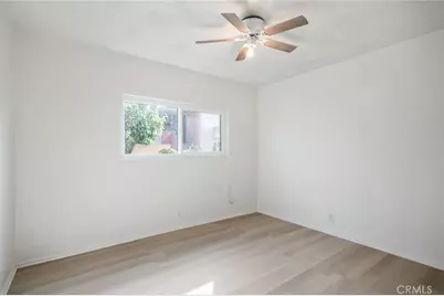 11825 S Vermont Ave, Los Angeles, CA 90044 - Photo 13