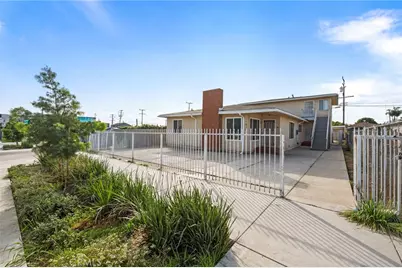 11825 S Vermont Ave, Los Angeles, CA 90044 - Photo 1