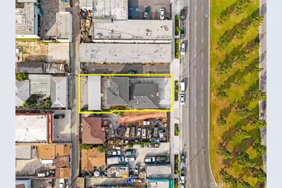 11825 S Vermont Ave, Los Angeles, CA 90044 - Photo 23