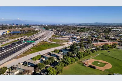 1616 Iowa #C, Costa Mesa, CA 92626 - Photo 27