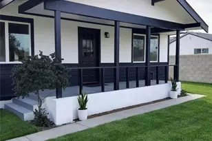 215 8th, Bakersfield, CA 93304 - Photo 1