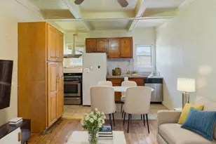 608 W 52nd, Los Angeles, CA 90037 - Photo 11